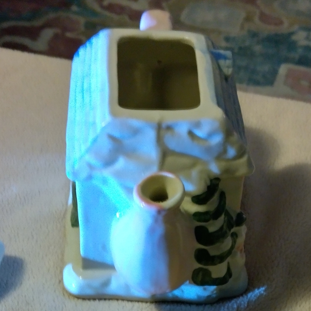 Holiday Tea Pot - Picture 8 of 10